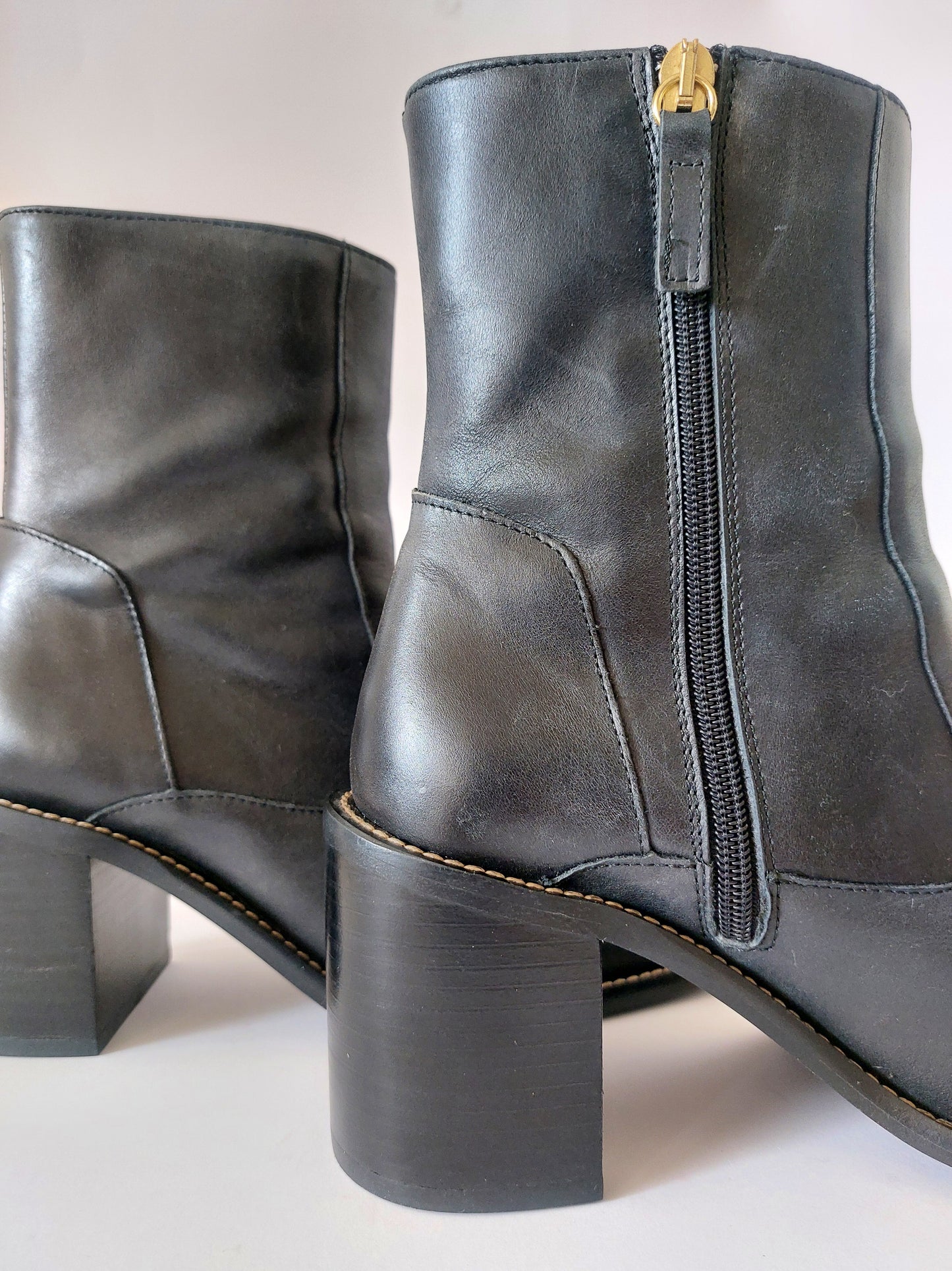 Alohas ankle boots leather size 39