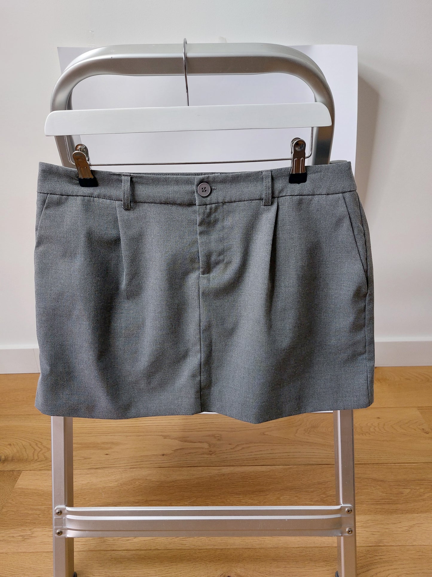 Josefine HJ x NA-KD grey miniskirt size 40