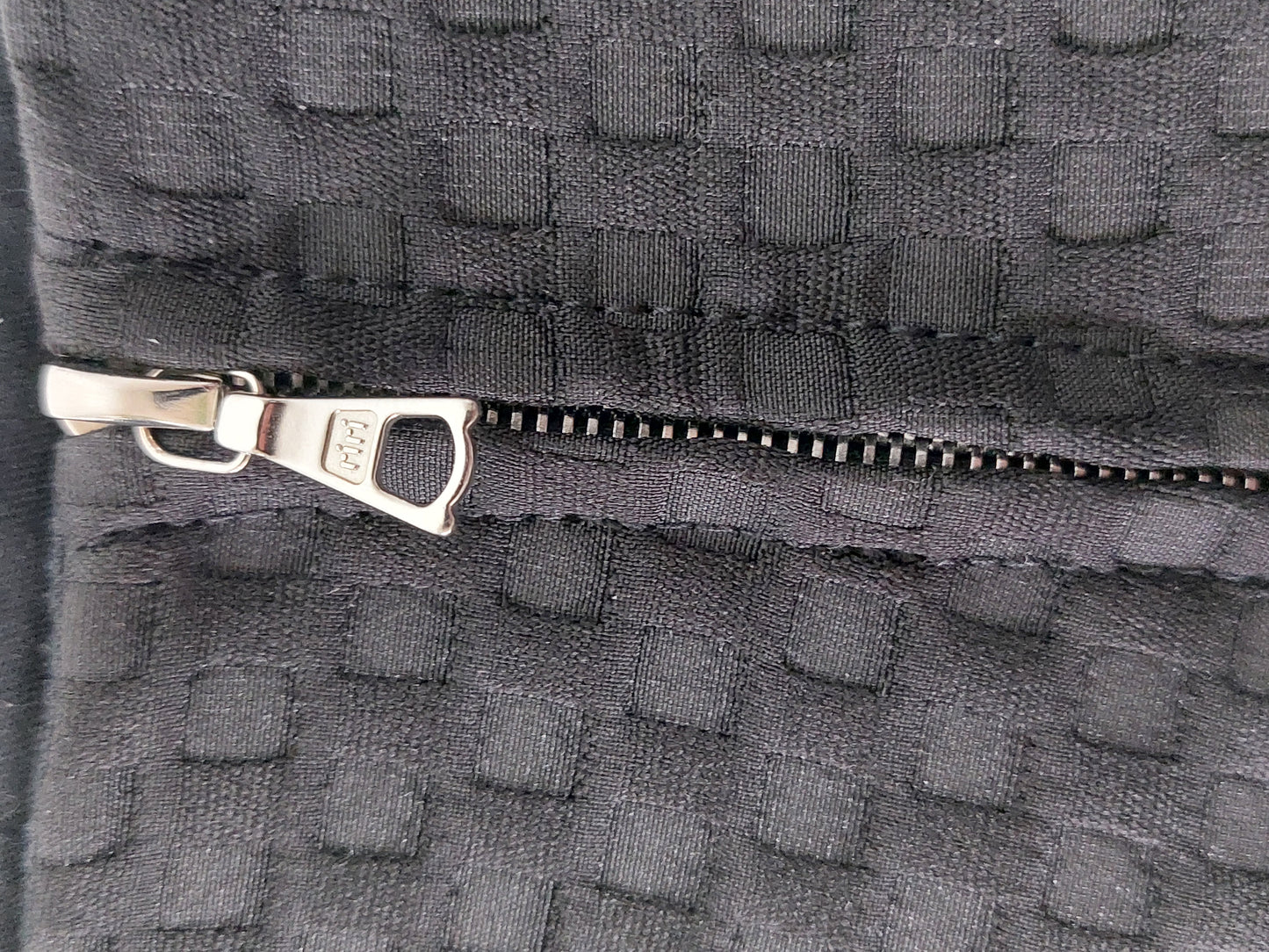 Sandro ruffle miniskirt textured size 1 (xs, 34)