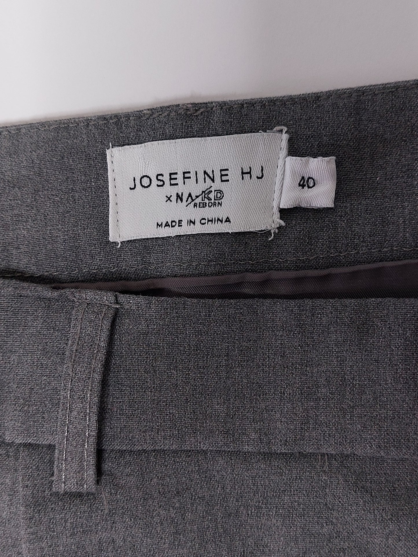 Josefine HJ x NA-KD grey miniskirt size 40
