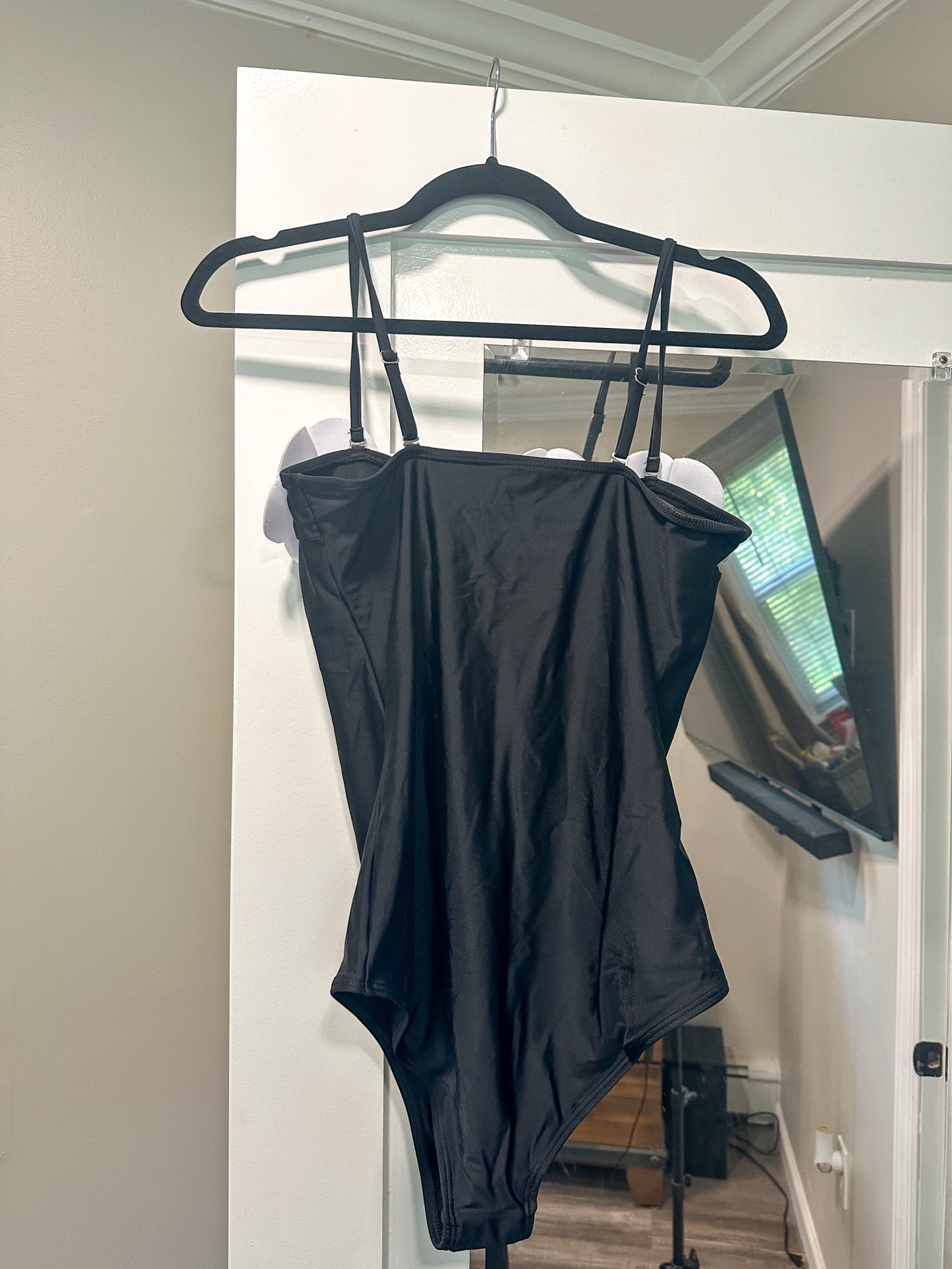 One piece swimsuit DBVacay size Large never worn